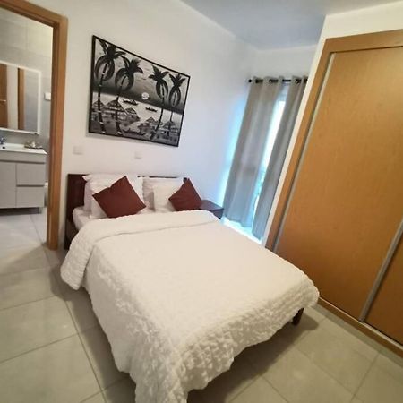 New, Modern, And Cozy 3 Bedroom Apartment. Santa Maria Kültér fotó